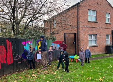 Red Gradient Modern Blank Document A4 8